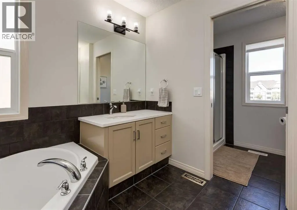 24 Silverado Saddle Court SW