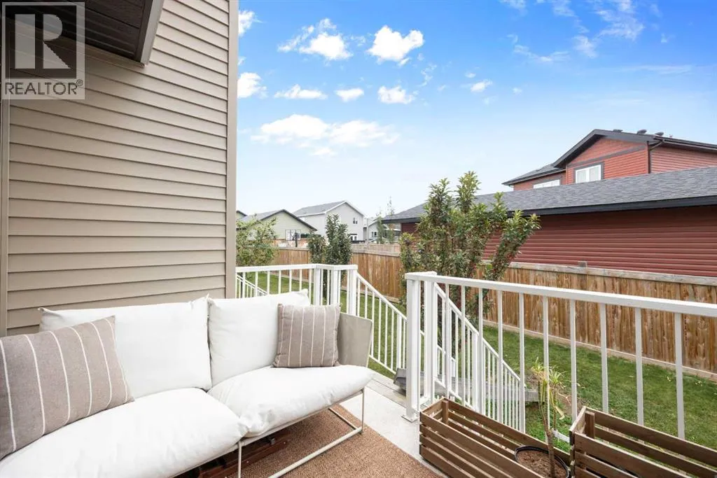 8, 120 Warren Way