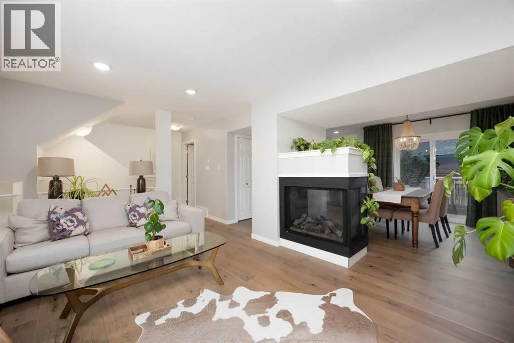 8, 120 Warren Way