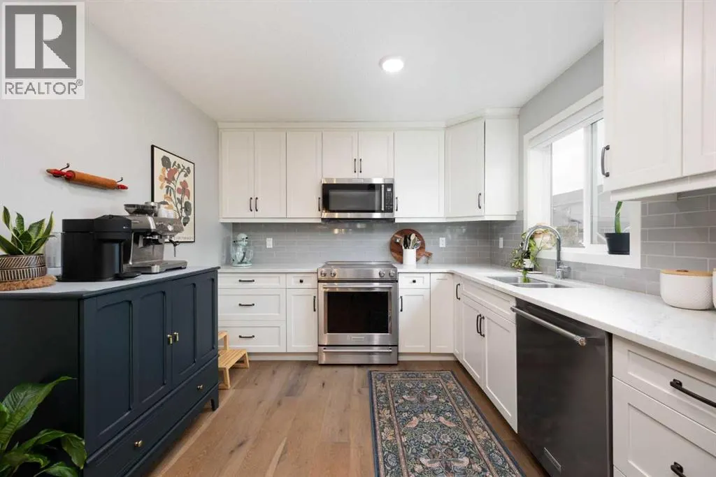 8, 120 Warren Way