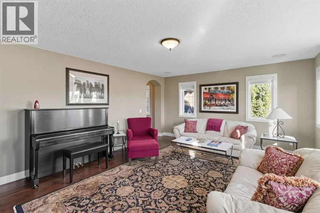 41 Evergreen Mount SW