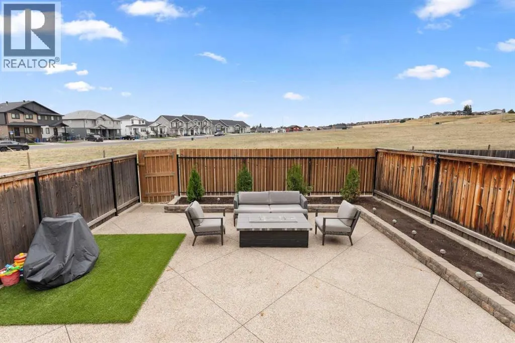 130 Ranchman Crescent NE