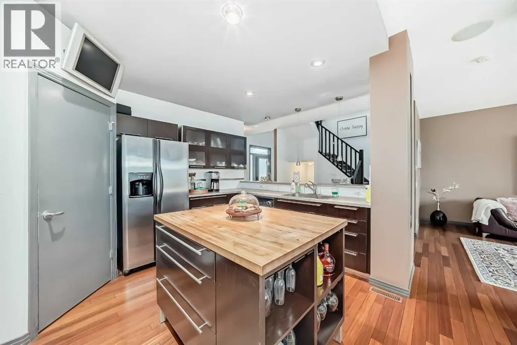 206 Tuscany Ravine Close NW
