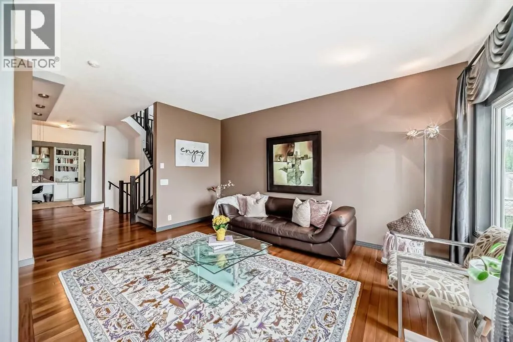 206 Tuscany Ravine Close NW