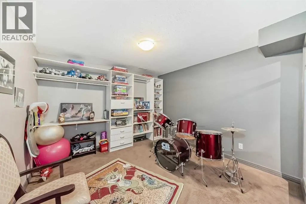 206 Tuscany Ravine Close NW