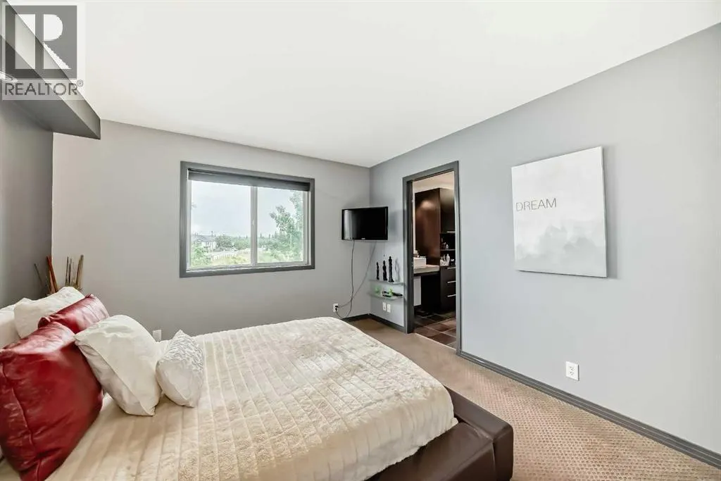 206 Tuscany Ravine Close NW