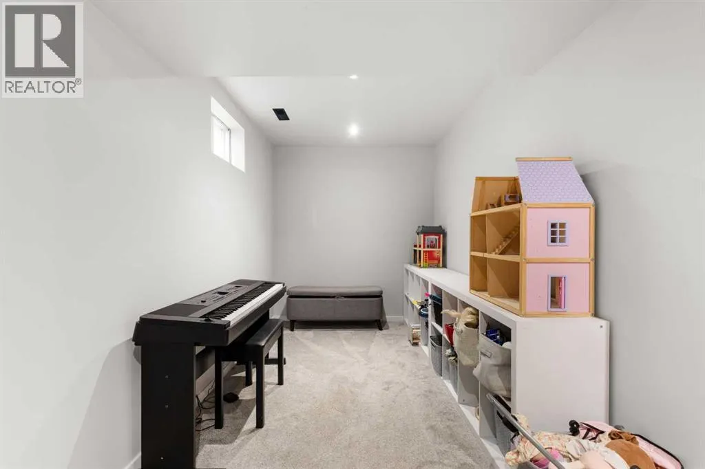 49 Corbitt Way SE