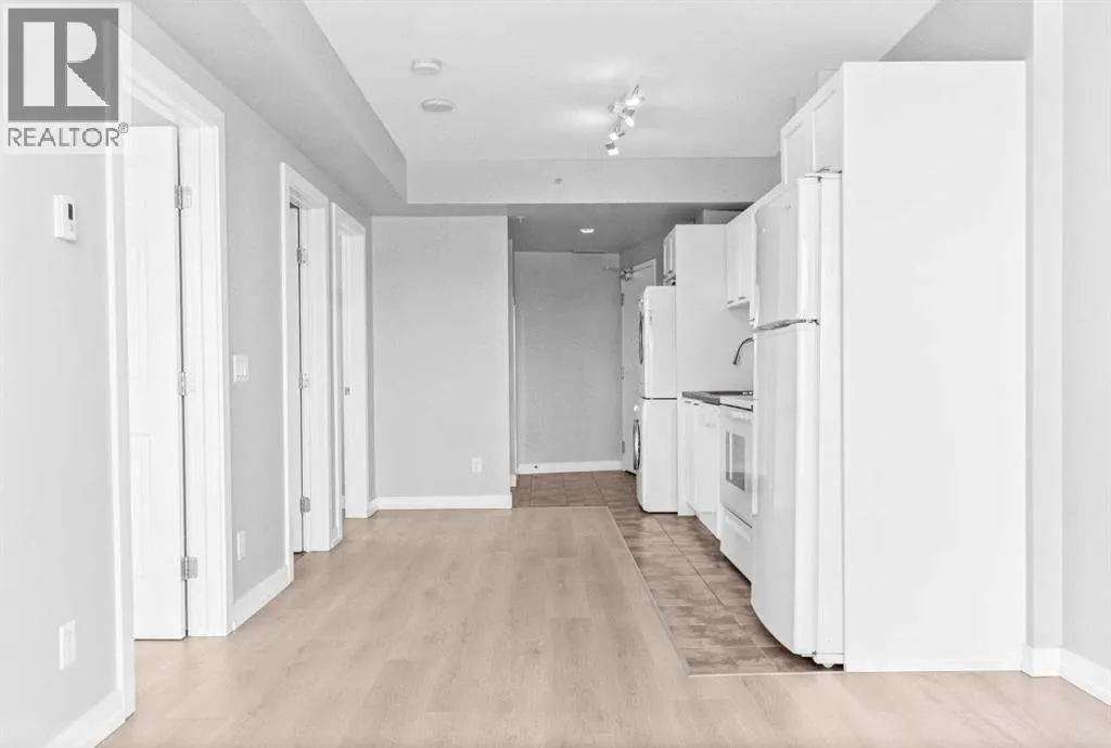 907, 3830 Brentwood Road NW