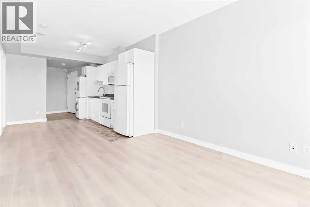 907, 3830 Brentwood Road NW