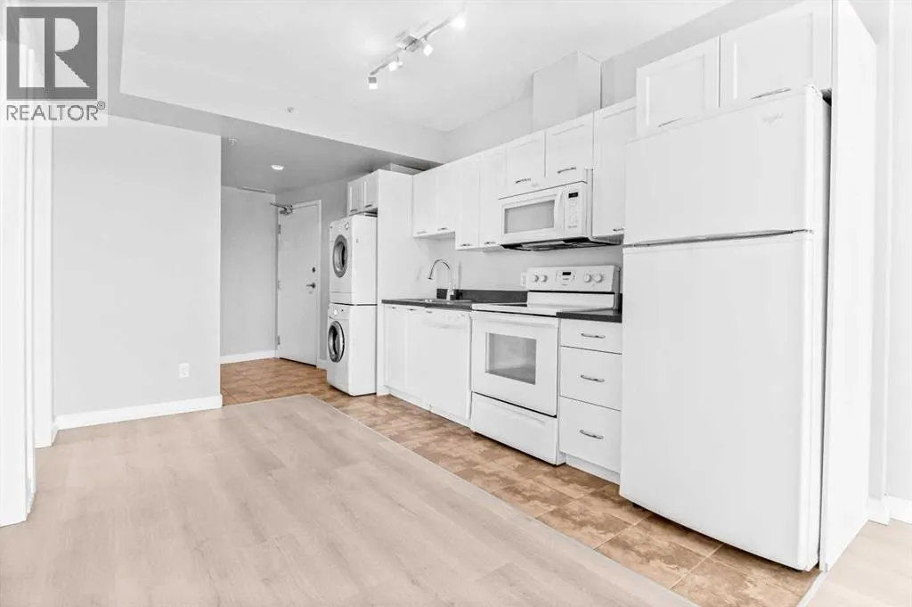 907, 3830 Brentwood Road NW