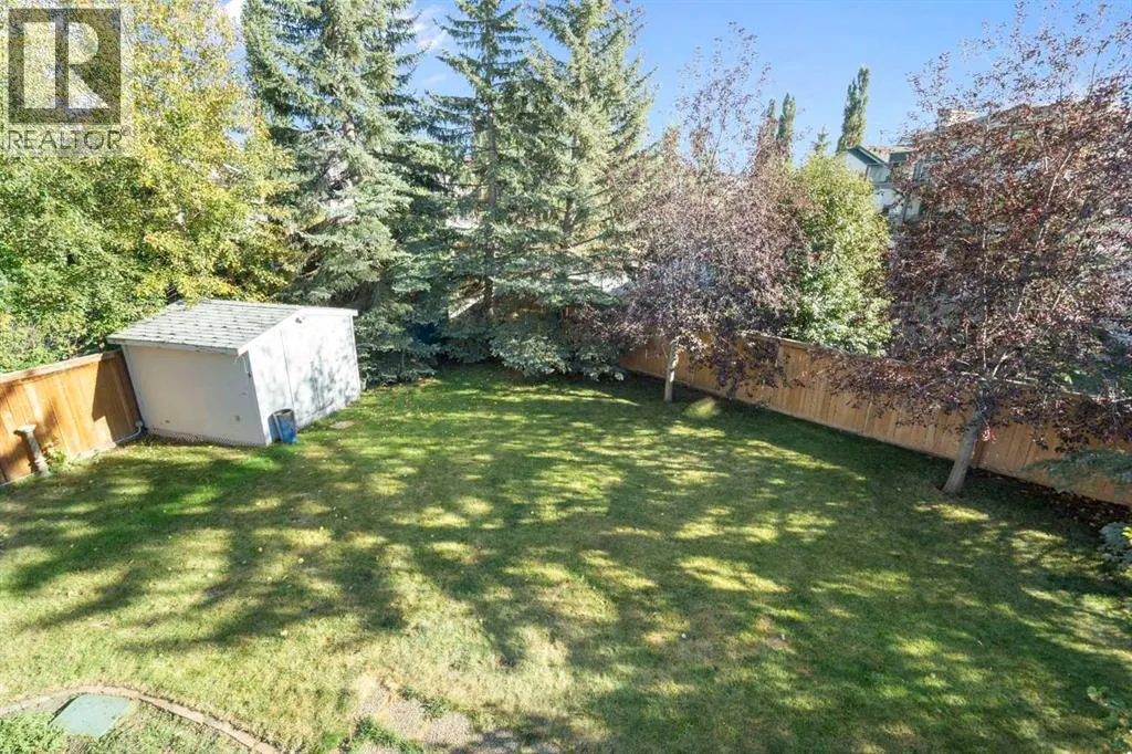 315 Hawkland Place NW