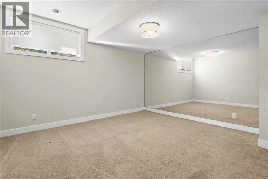 111 Hillside Terrace