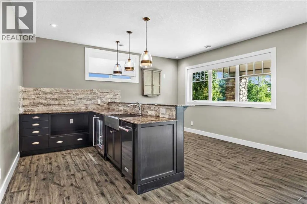 111 Hillside Terrace