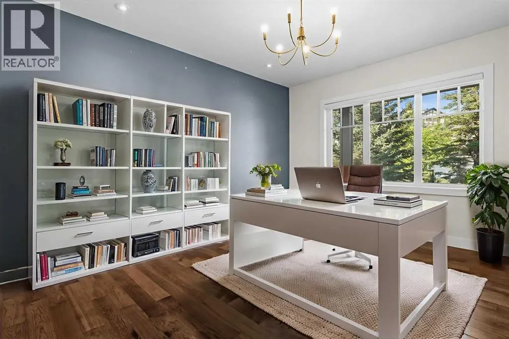 111 Hillside Terrace