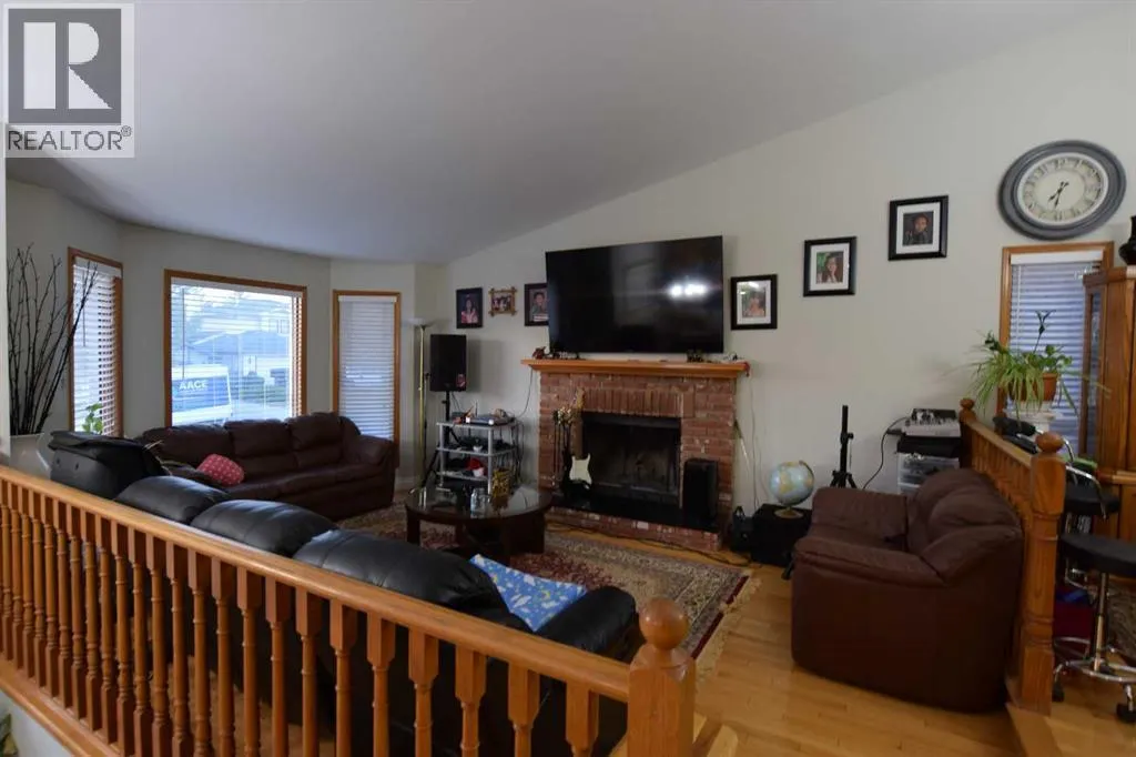 94 Douglas Woods Close SE