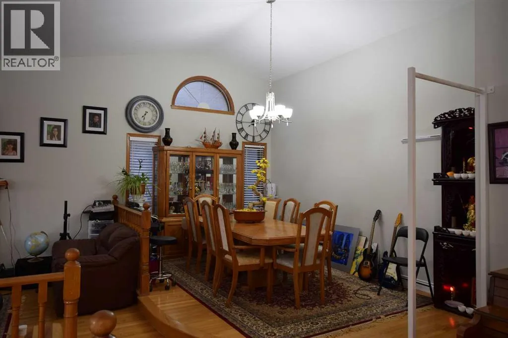 94 Douglas Woods Close SE