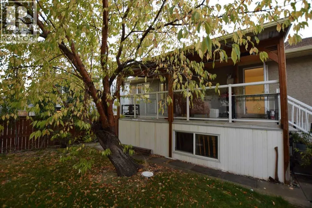 94 Douglas Woods Close SE