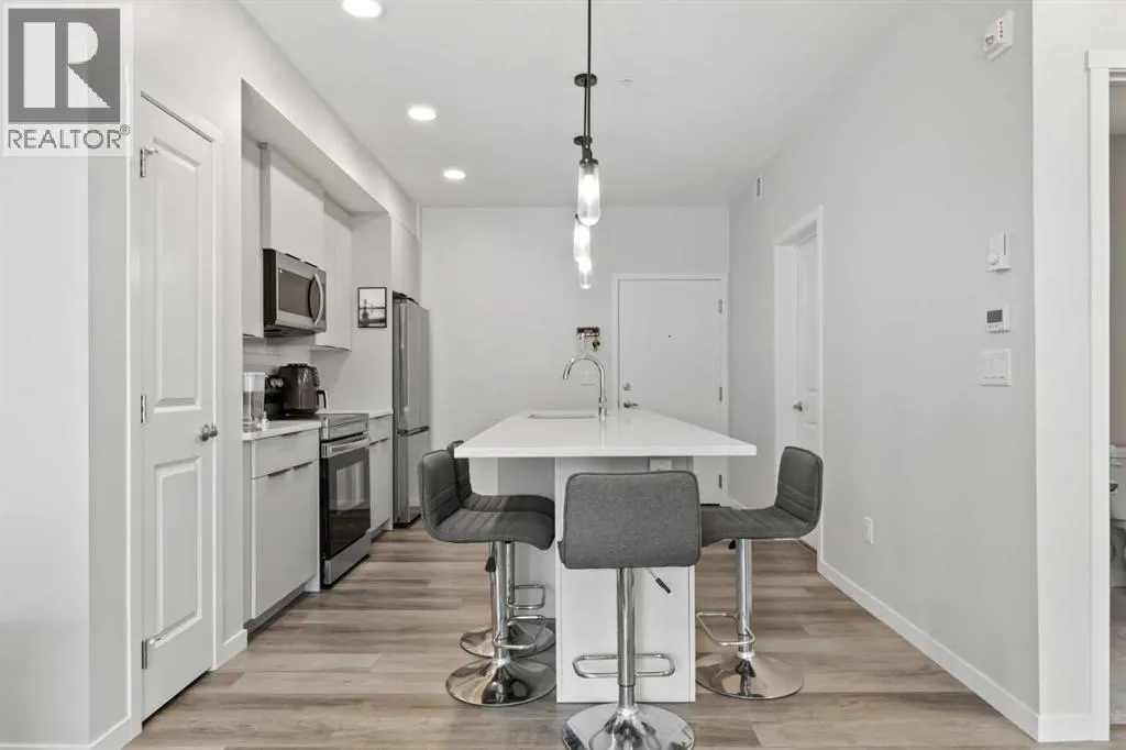 1104, 220 Seton Grove SE