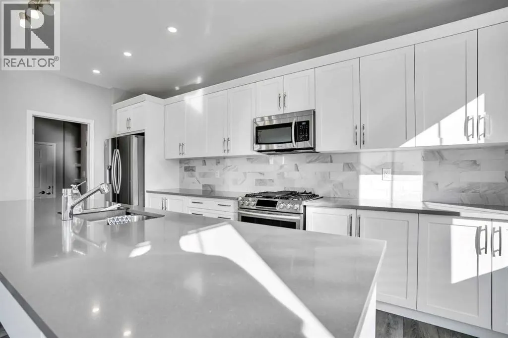 64 Carrington Crescent NW