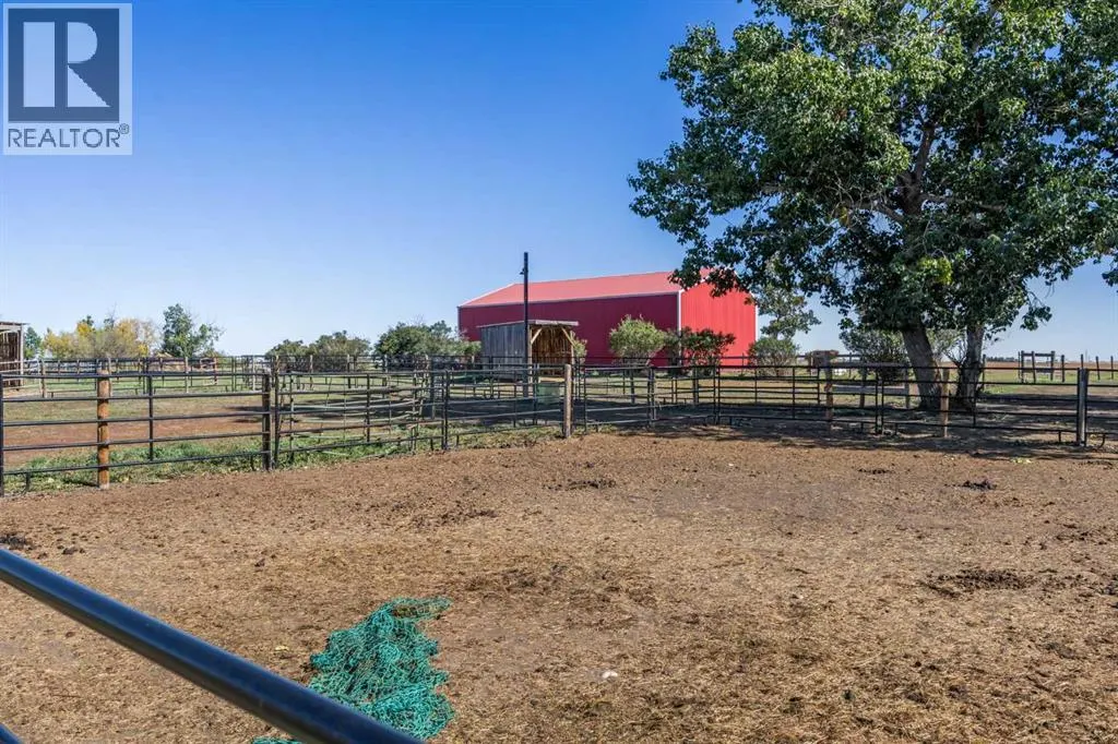 200, 370068 160 Street E