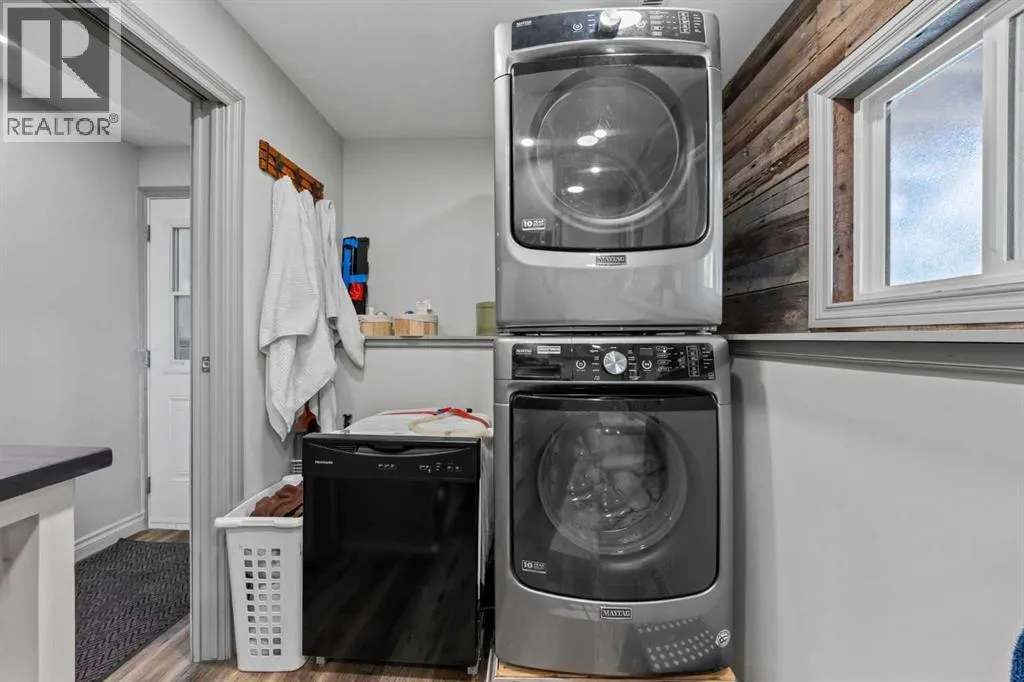 200, 370068 160 Street E