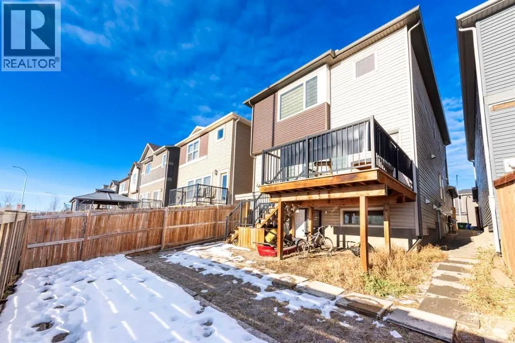115 Savanna Parade NE