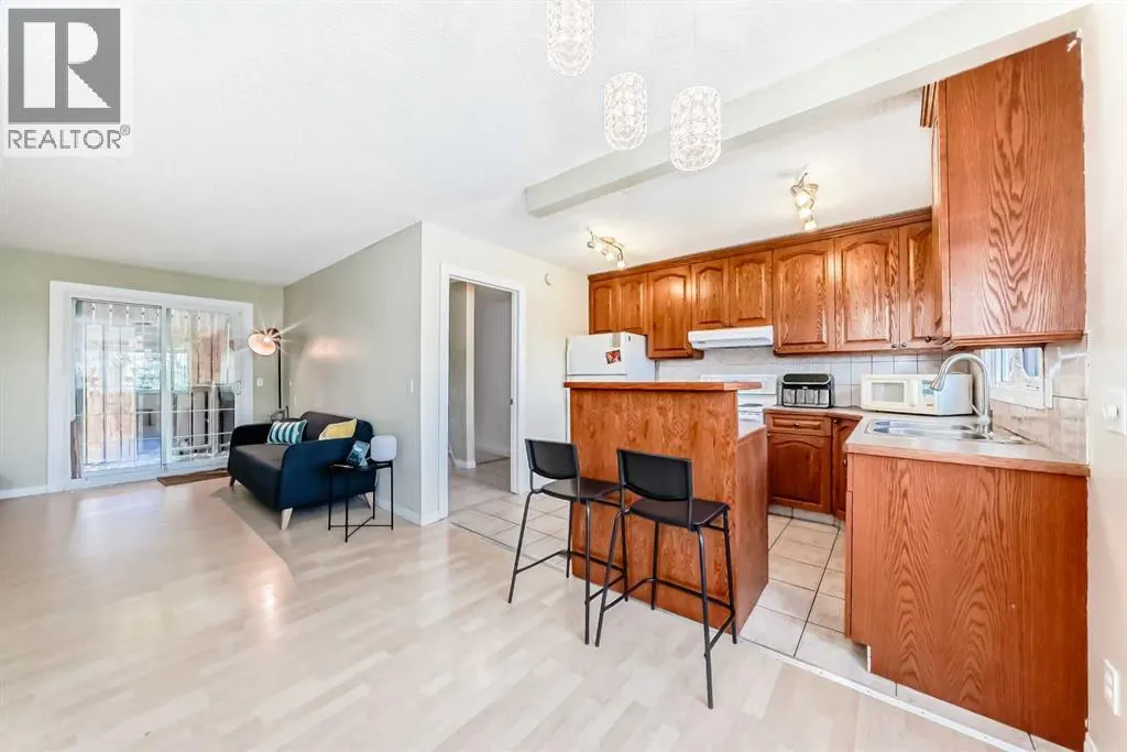 31 Castleglen Crescent NE