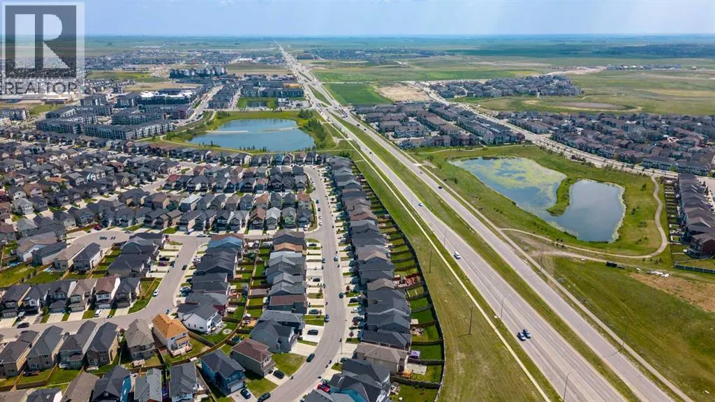 3102, 240 SKYVIEW RANC Road NE