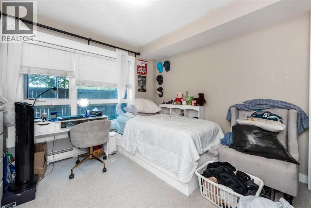 3102, 240 SKYVIEW RANC Road NE