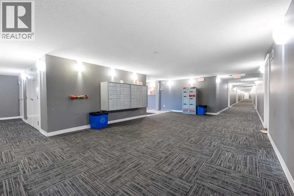 3102, 240 SKYVIEW RANC Road NE