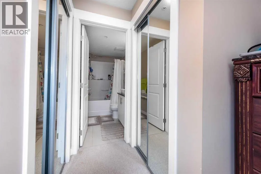 3102, 240 SKYVIEW RANC Road NE