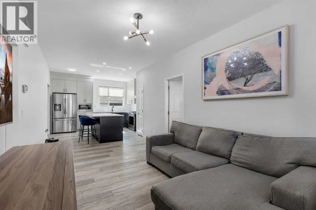 21 Lucas Rise NW