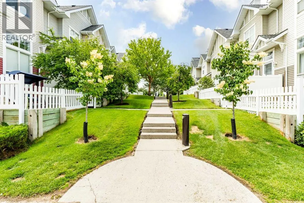 3194 New Brighton Gardens SE