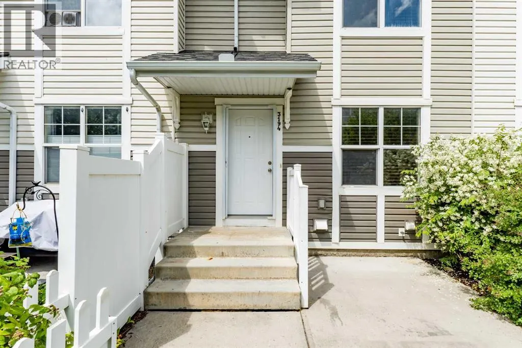 3194 New Brighton Gardens SE