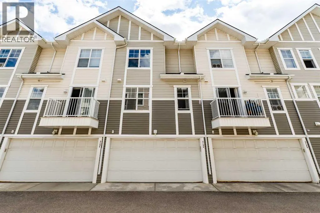 3194 New Brighton Gardens SE