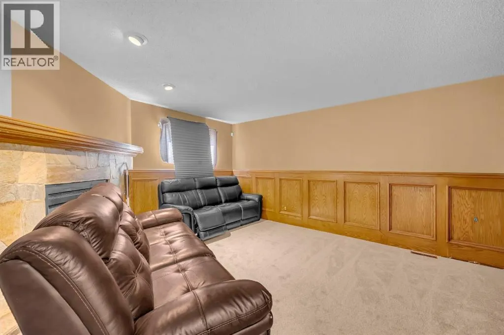 124 Whiteram Close NE