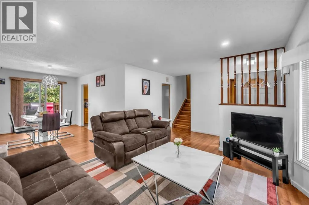 124 Whiteram Close NE