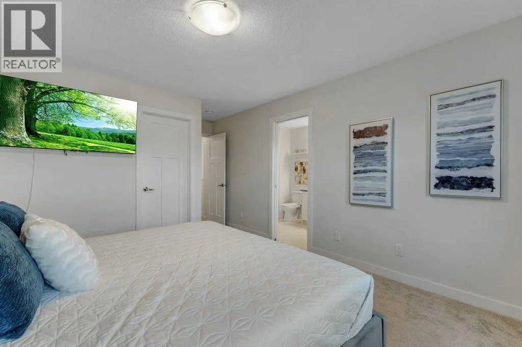 425 South Point Glen SW