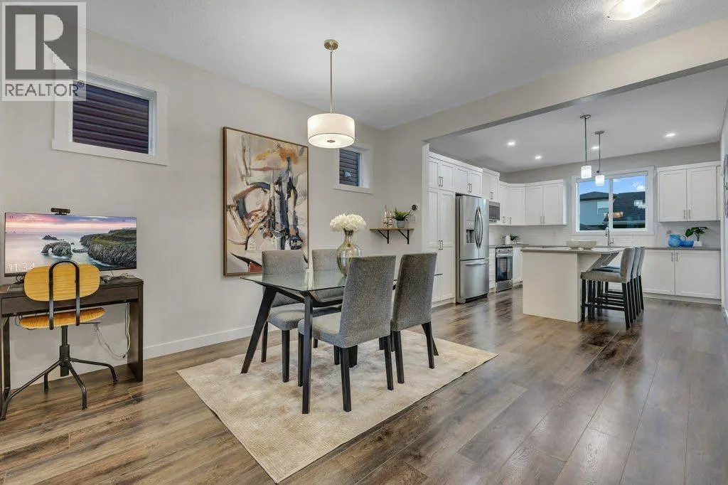 425 South Point Glen SW