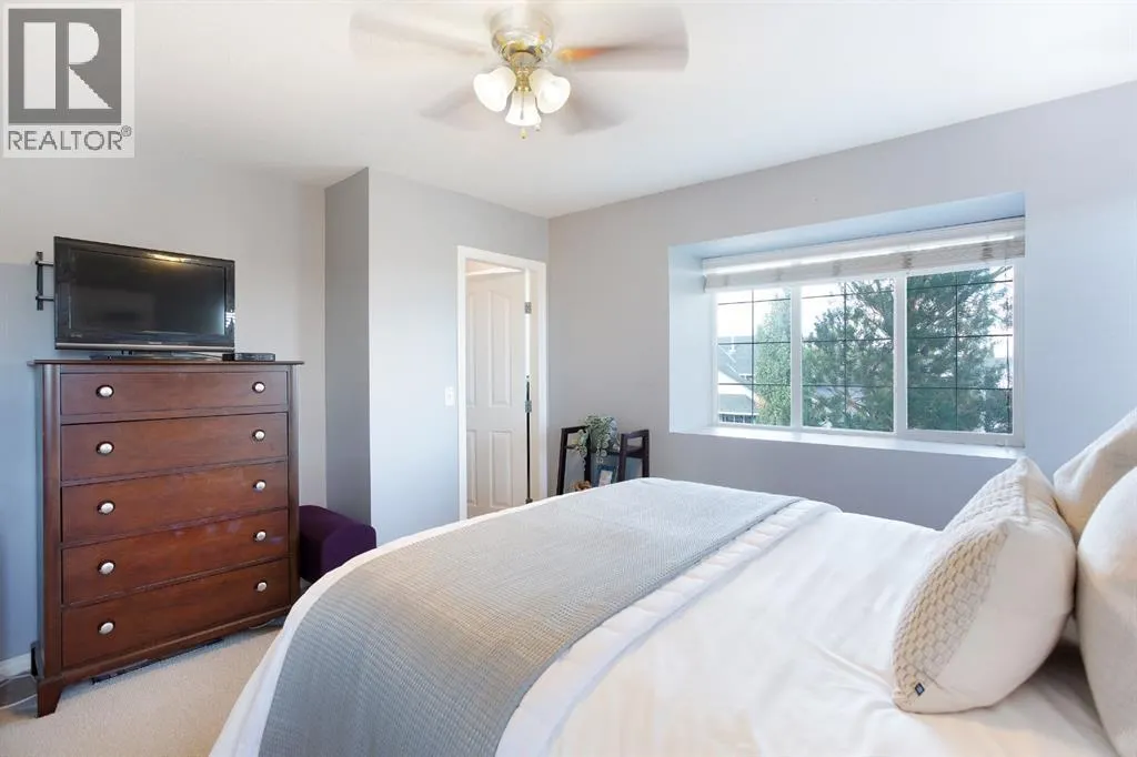 404, 703 Luxstone Square SW