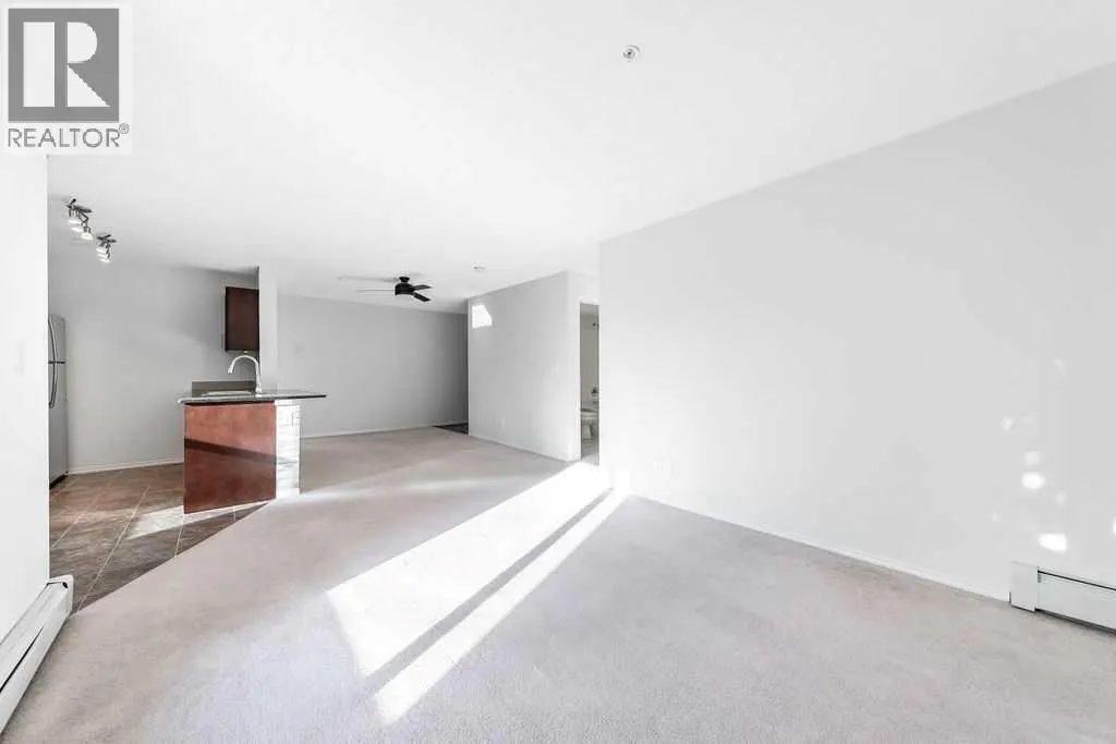 9113, 403 Mackenzie Way SW