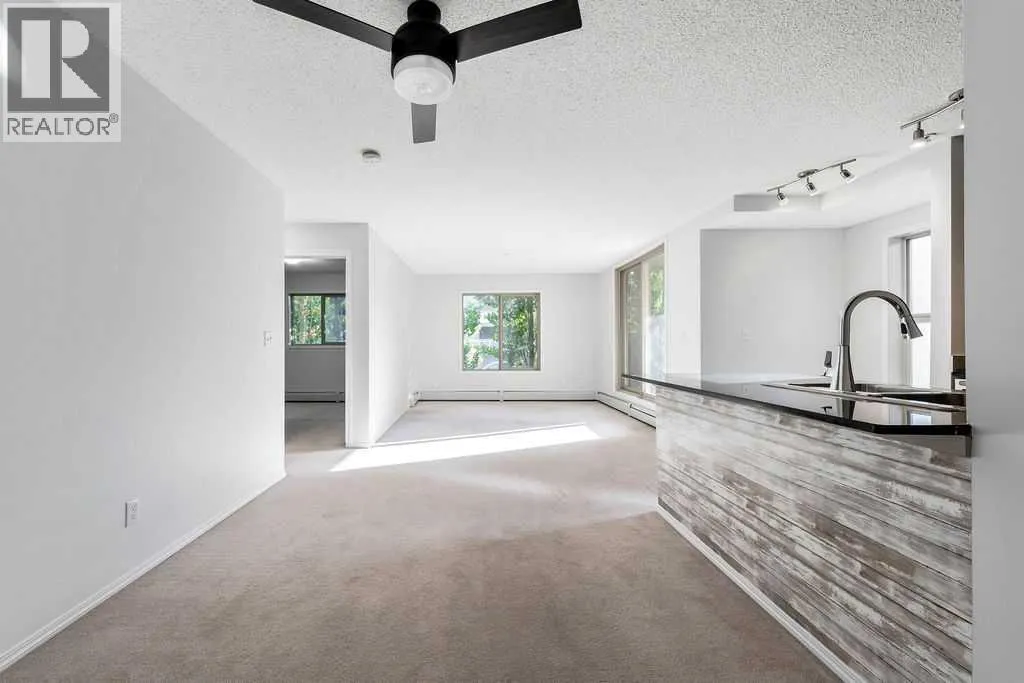 9113, 403 Mackenzie Way SW