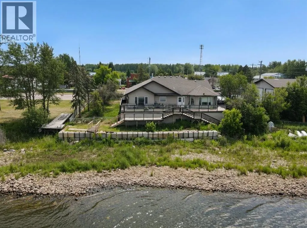 81 Peace River Avenue