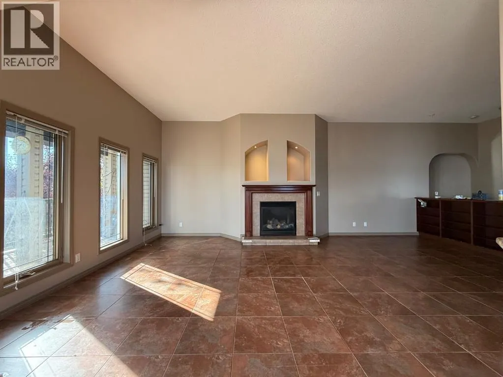 81 Peace River Avenue