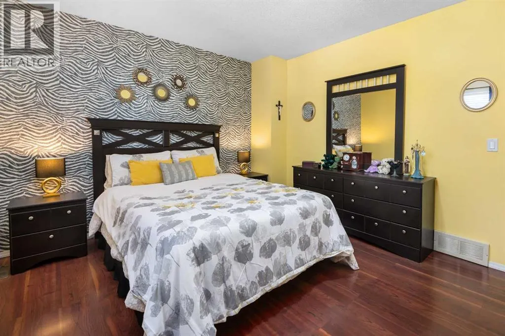 27 Eldorado Road SE