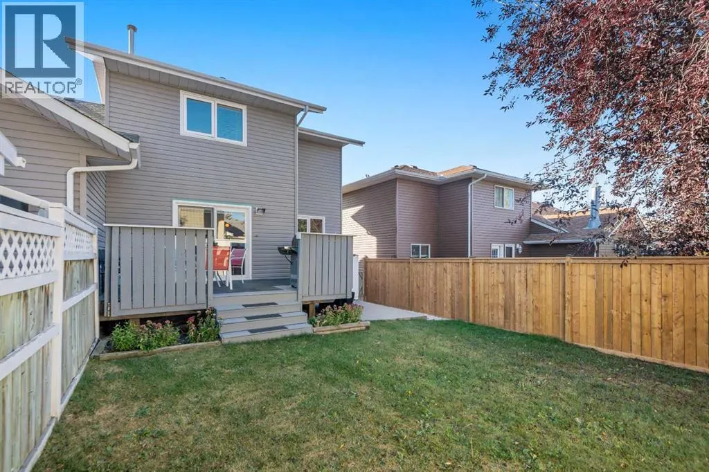 27 Eldorado Road SE