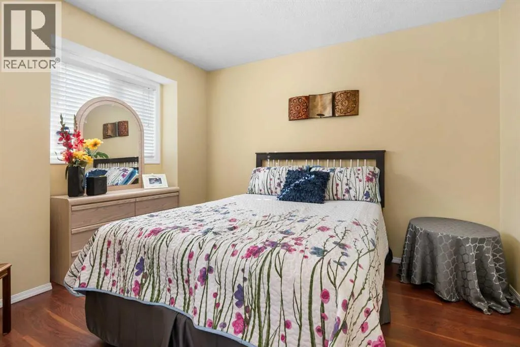 27 Eldorado Road SE