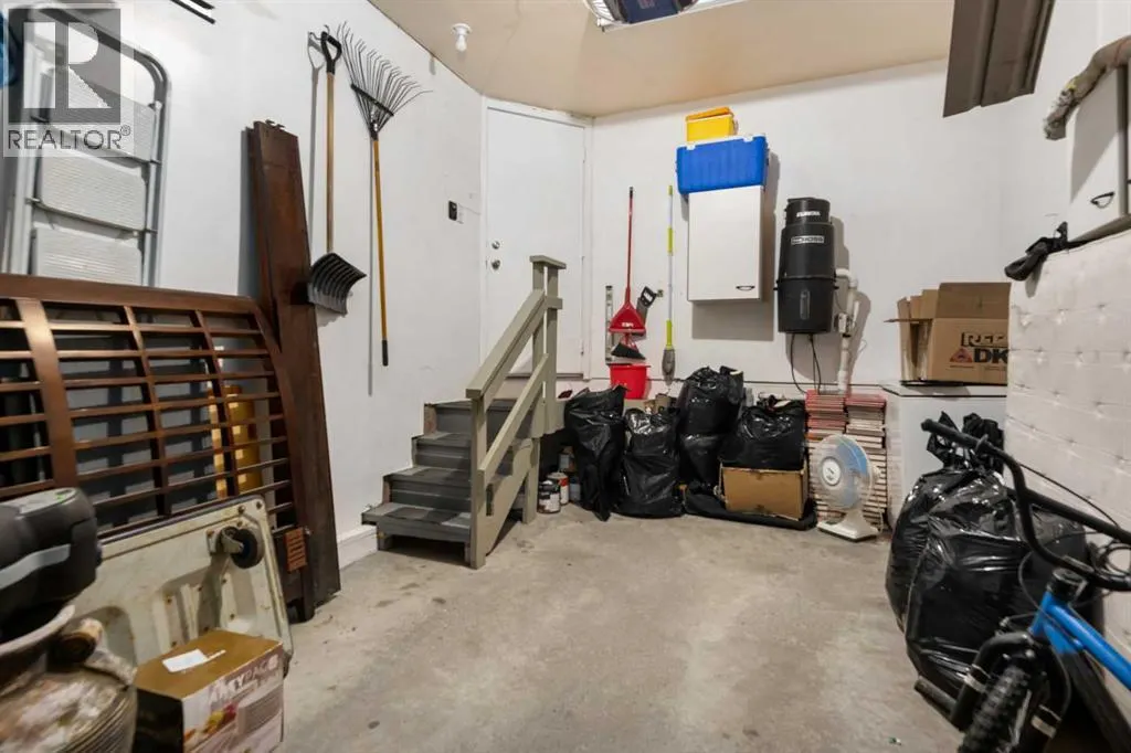 27 Eldorado Road SE