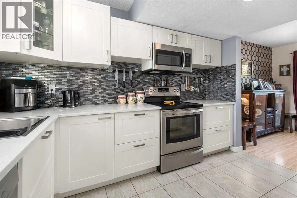 27 Eldorado Road SE