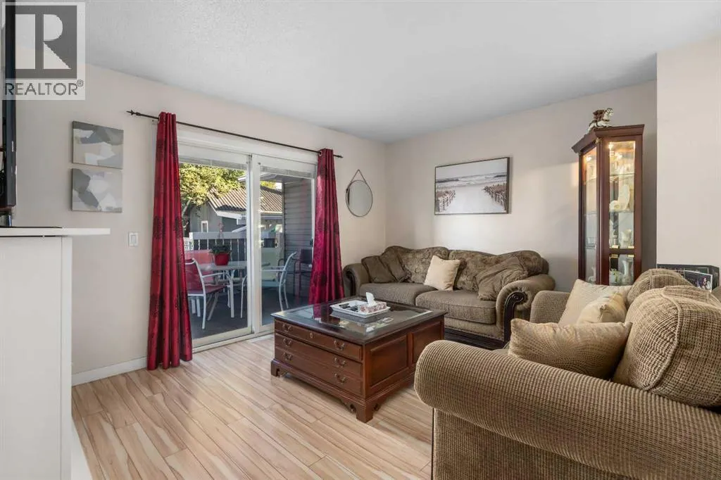 27 Eldorado Road SE